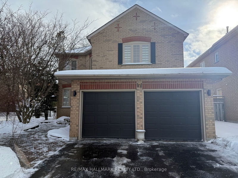 home for lease on 7 Charing Crescent
