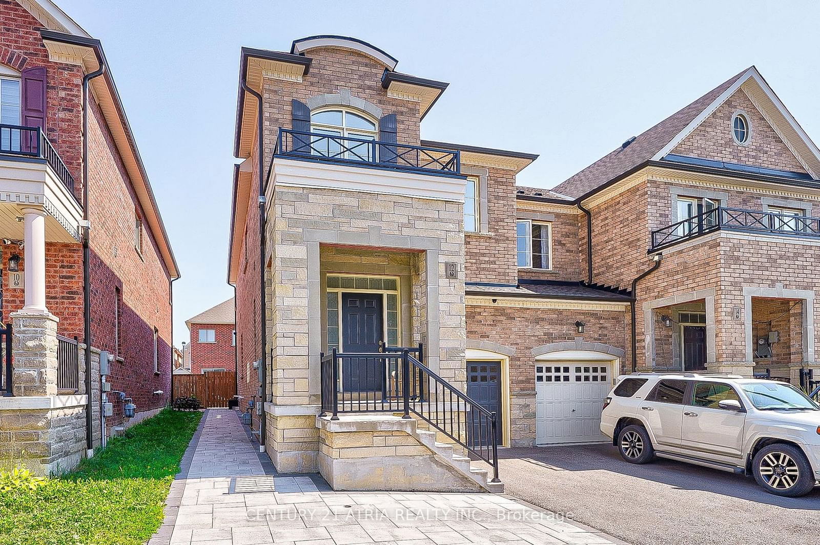 Townhouse for sale at 12 Twinflower Lane, Richmond Hill, Oak Ridges Lake Wilcox, L4E 1E7 - MLS: N11948935