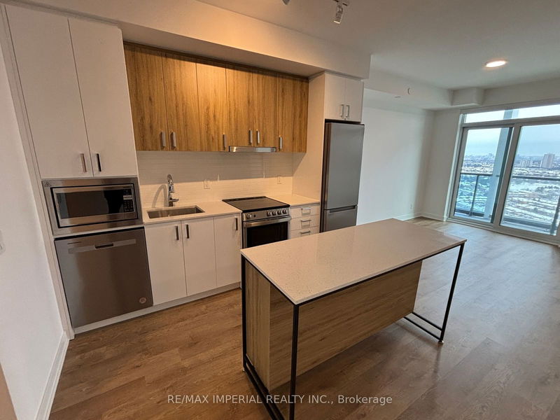 home for lease on 2801-30 Upper Mall Way
