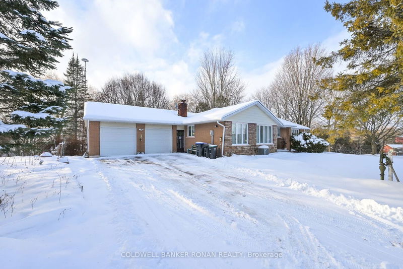 home for sale on 1406 10th Sideroad