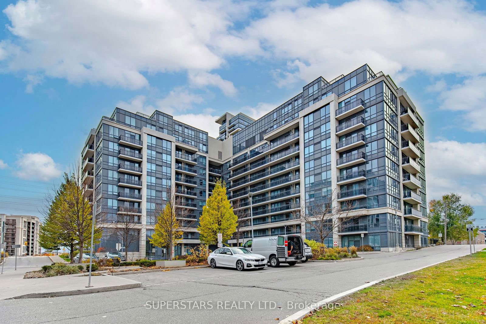 Condo for sale at 122-370 Highway 7, Richmond Hill, Doncrest, L4B 0C4 - MLS: N11949778