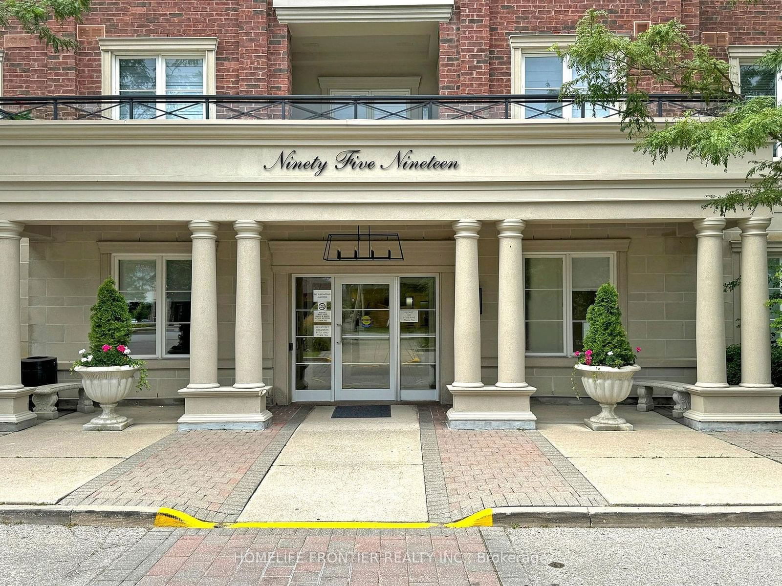 Condo for sale at 305-9519 Keele Street, Vaughan, Maple, L6A 4A2 - MLS: N11949885