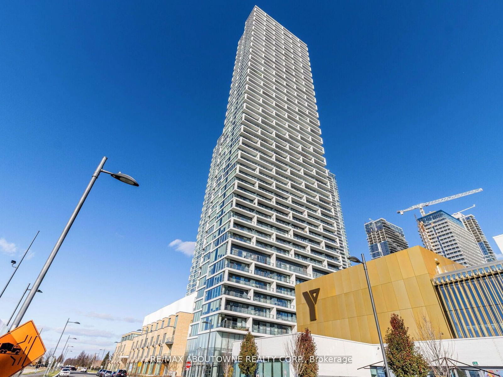 Condo leased at 5910-5 Buttermill Avenue, Vaughan, Vaughan Corporate Centre, L4K 0J5 - MLS: N11950001