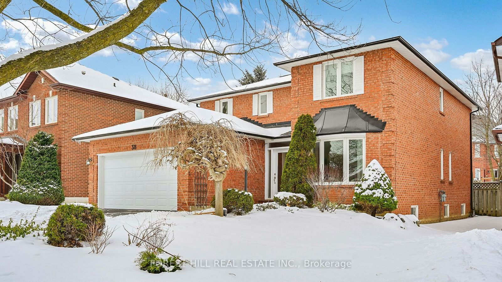 Detached House for sale at 38 Cygnus Drive, Richmond Hill, Observatory, L4C 8N9 - MLS: N11950231