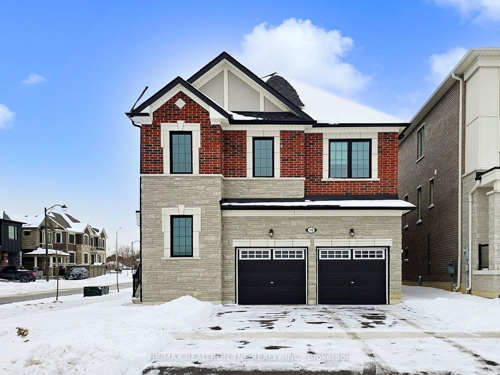 Detached House for sale at 10 Mary Roman Avenue, Markham, Victoria Square, L6C 3K7 - MLS: N11950317