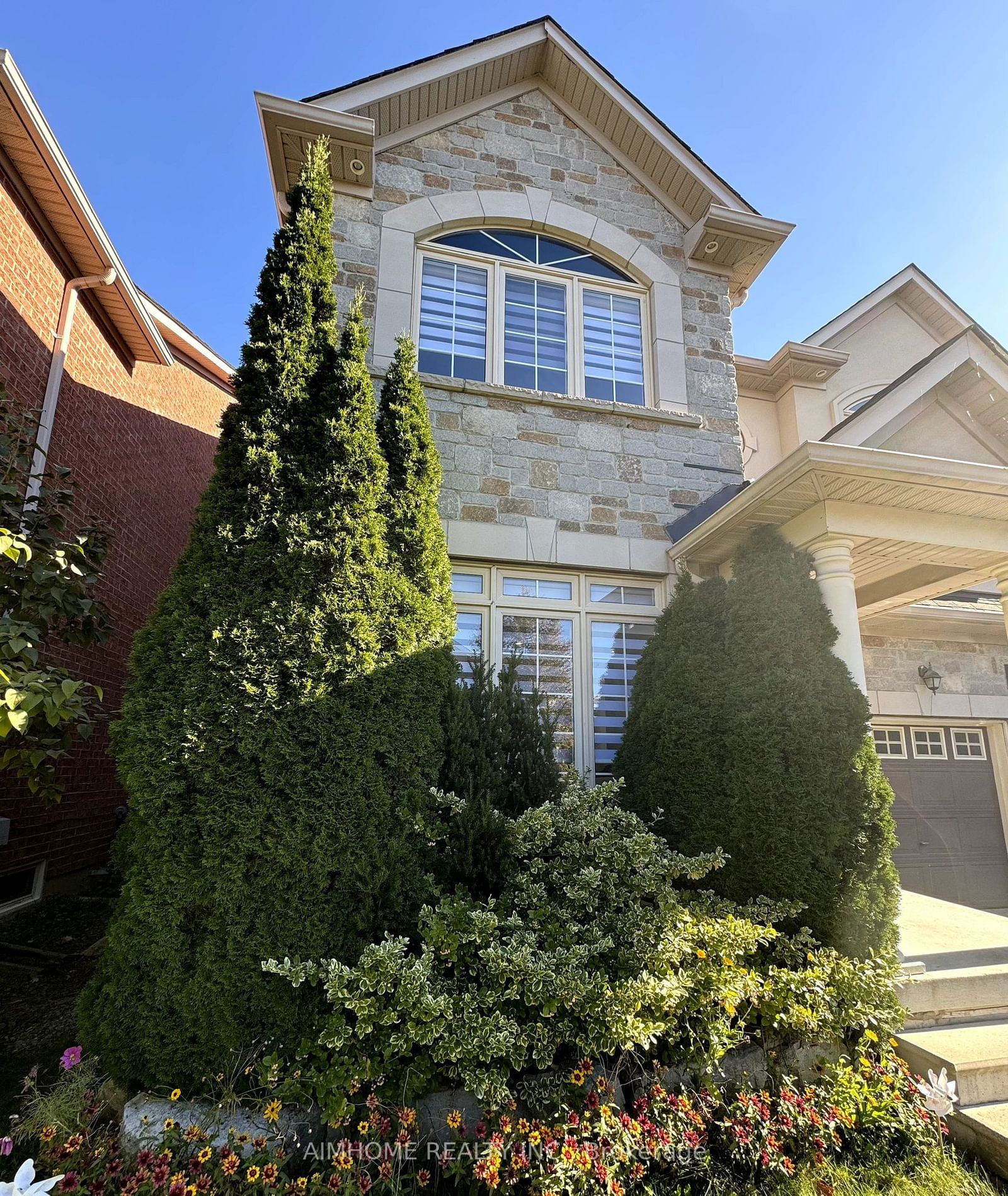 Detached House leased at 27 Couture Gdns, Vaughan, Patterson, L4J 9H4 - MLS: N11950411