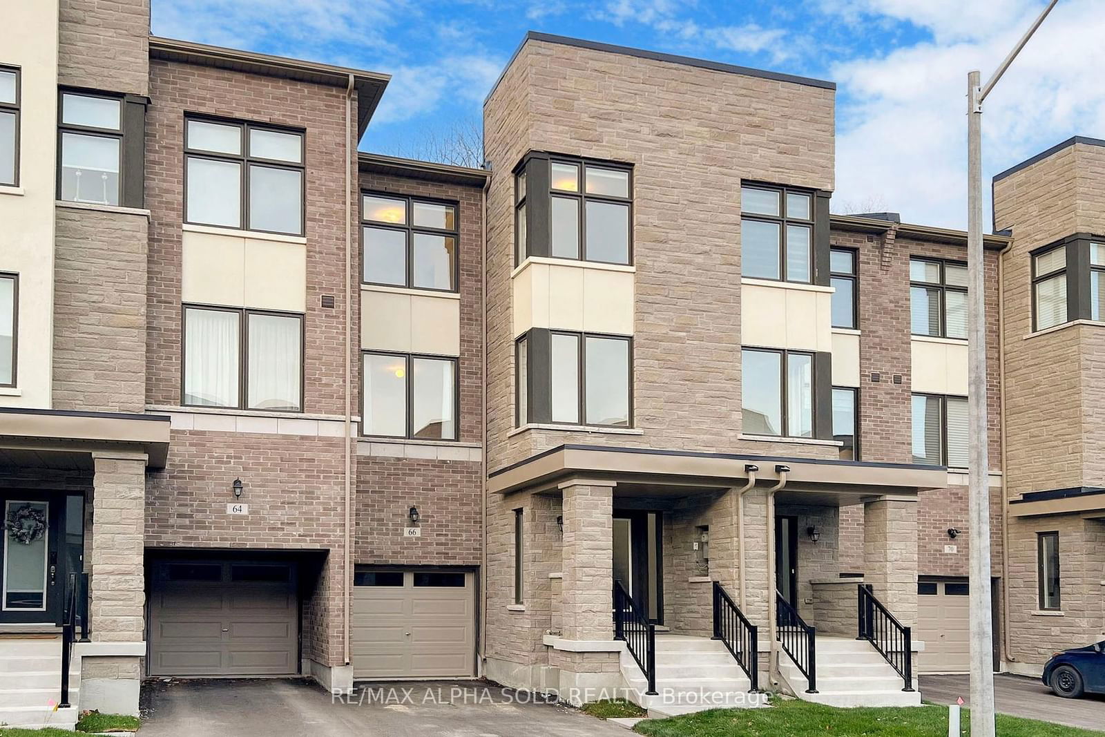 Townhouse for sale at 66 Puisaya Drive, Richmond Hill, Rural Richmond Hill, L4E 1L2 - MLS: N11950465