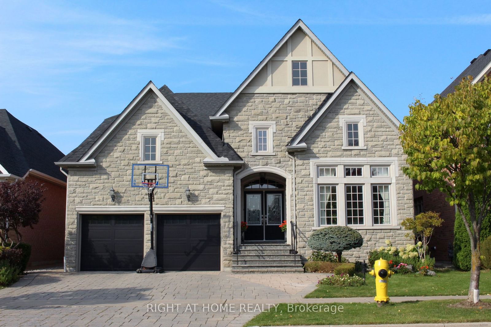 Detached House for sale at 185 Cook's Mill Crescent, Vaughan, Patterson, L6A 0K9 - MLS: N11950522