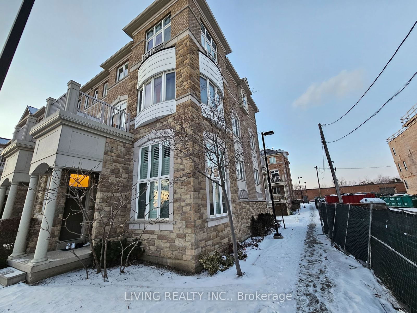 Townhouse for sale at 26 Comely Way, Markham, Milliken Mills East, L3R 2L8 - MLS: N11950850