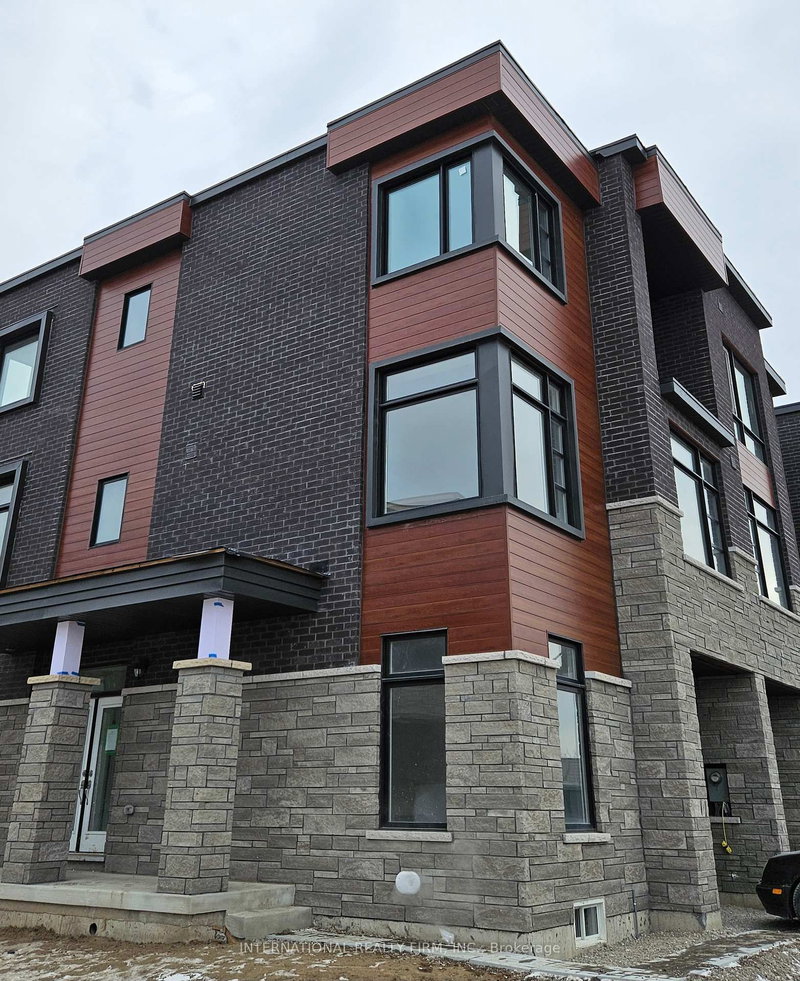 146 Wascana Rd, Vaughan, L4H 5G9 | Image 2