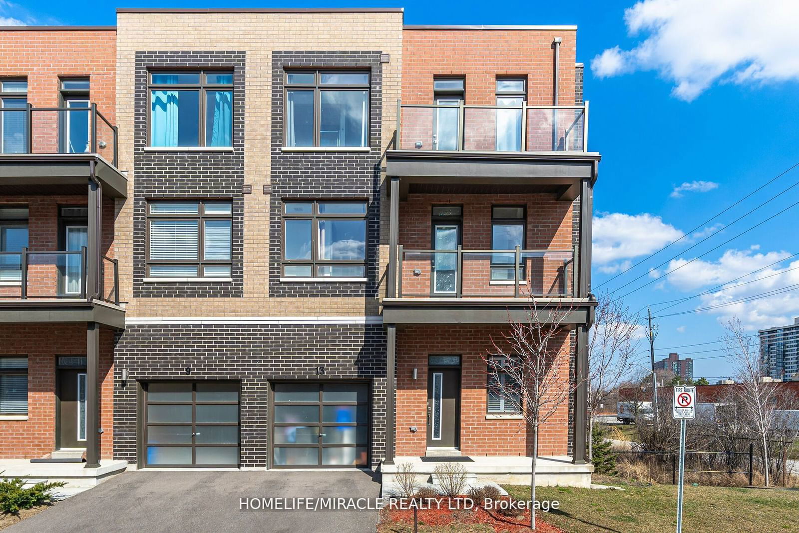 Townhouse for sale at 13 Antigonish Street, Vaughan, Vaughan Grove, L4L 9S1 - MLS: N11951276