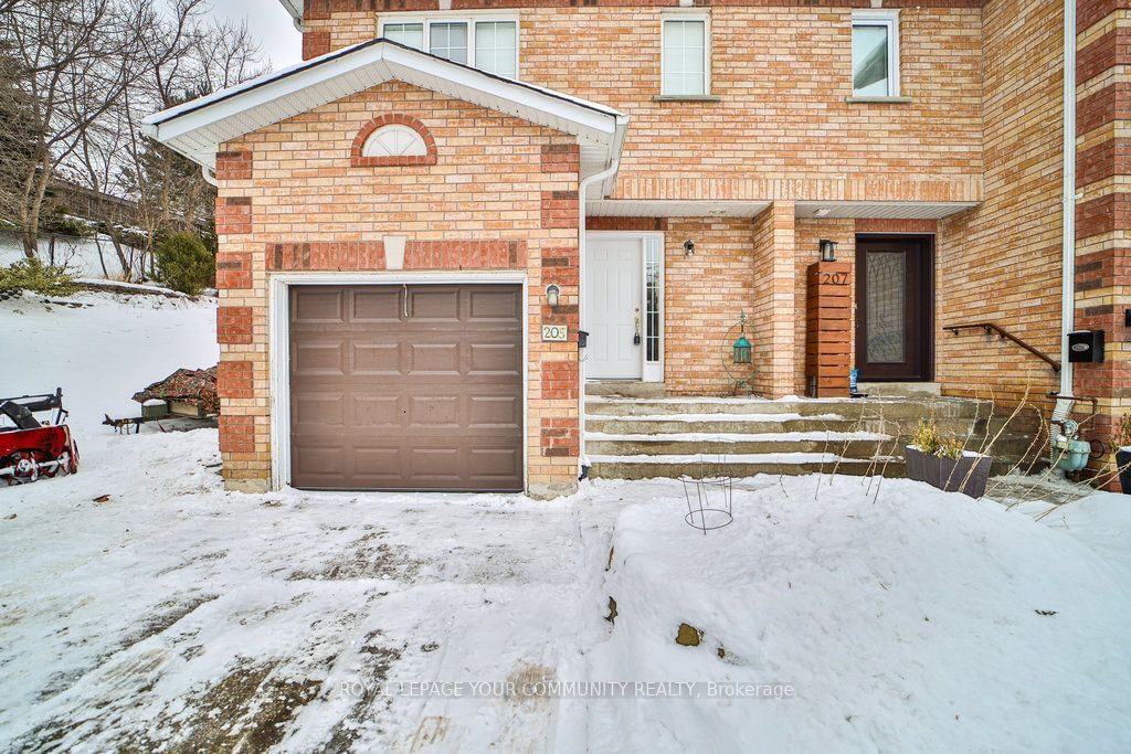 Townhouse for sale at 205 Parkway Avenue, Georgina, Keswick South, L4P 4E1 - MLS: N11951290