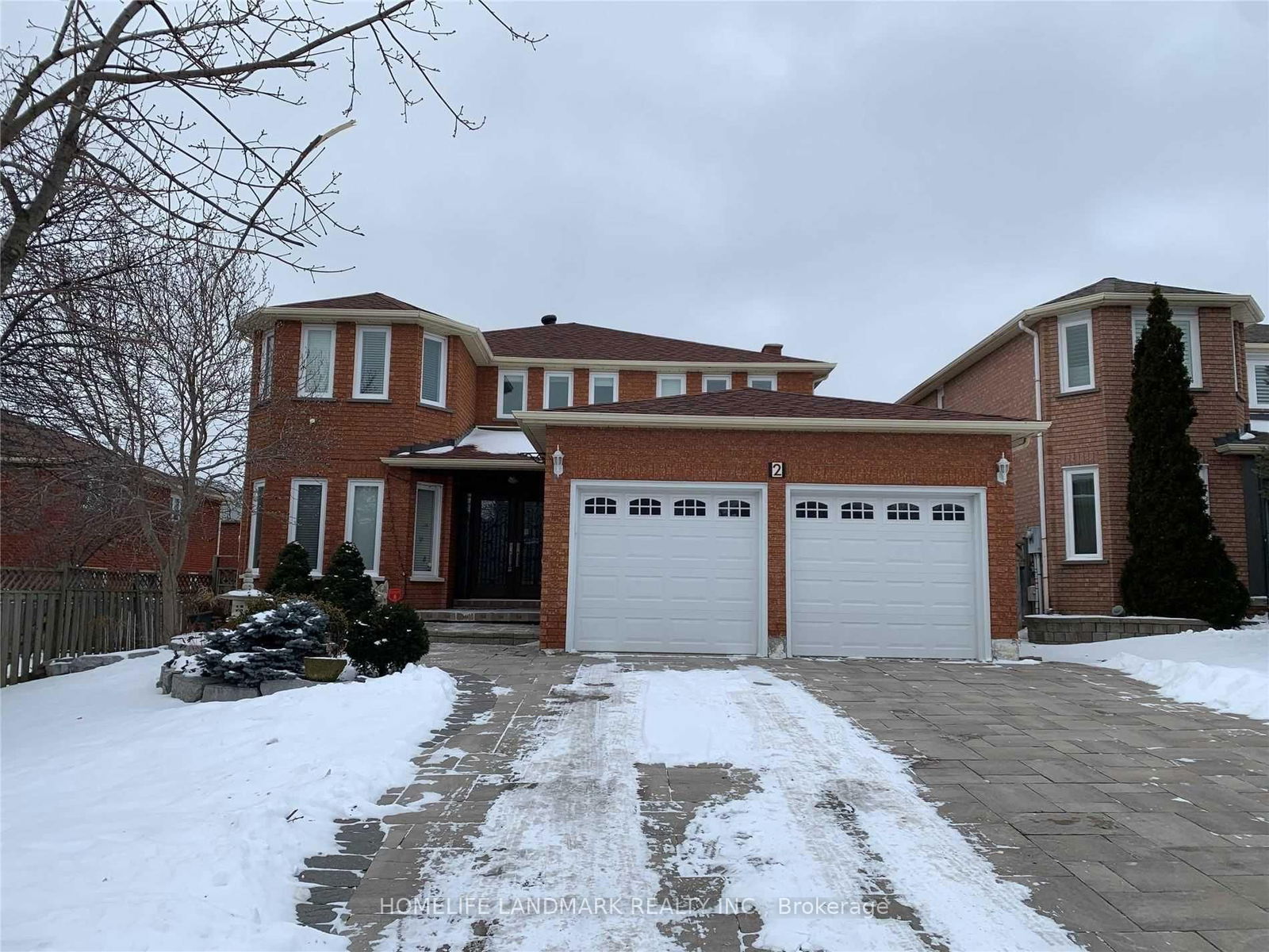 Detached House for lease at 2 Stratford Drive, Richmond Hill, Doncrest, L4B 1V8 - MLS: N11951517