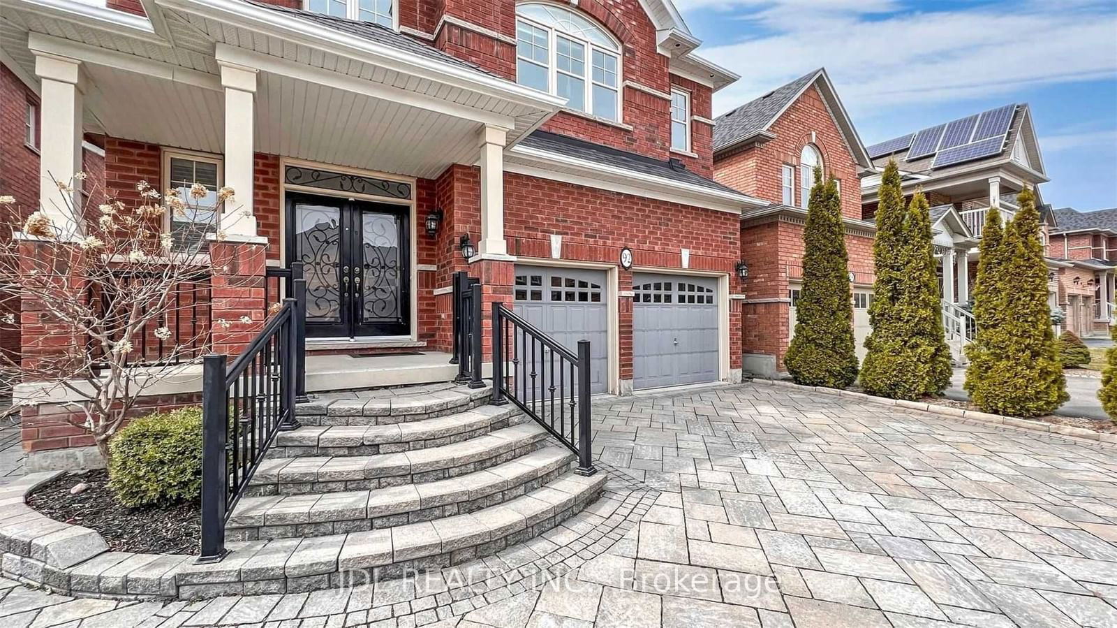 Detached House for sale at 92 Princess Diana Drive, Markham, Cathedraltown, L6C 0H2 - MLS: N11951536