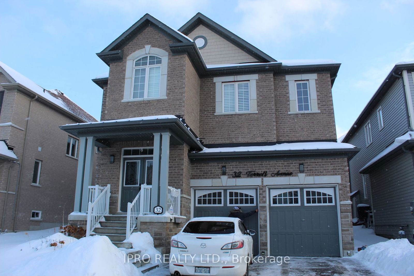 Detached House for lease at 32 Terrell Avenue, Georgina, Keswick North, L4P 0C8 - MLS: N11951790