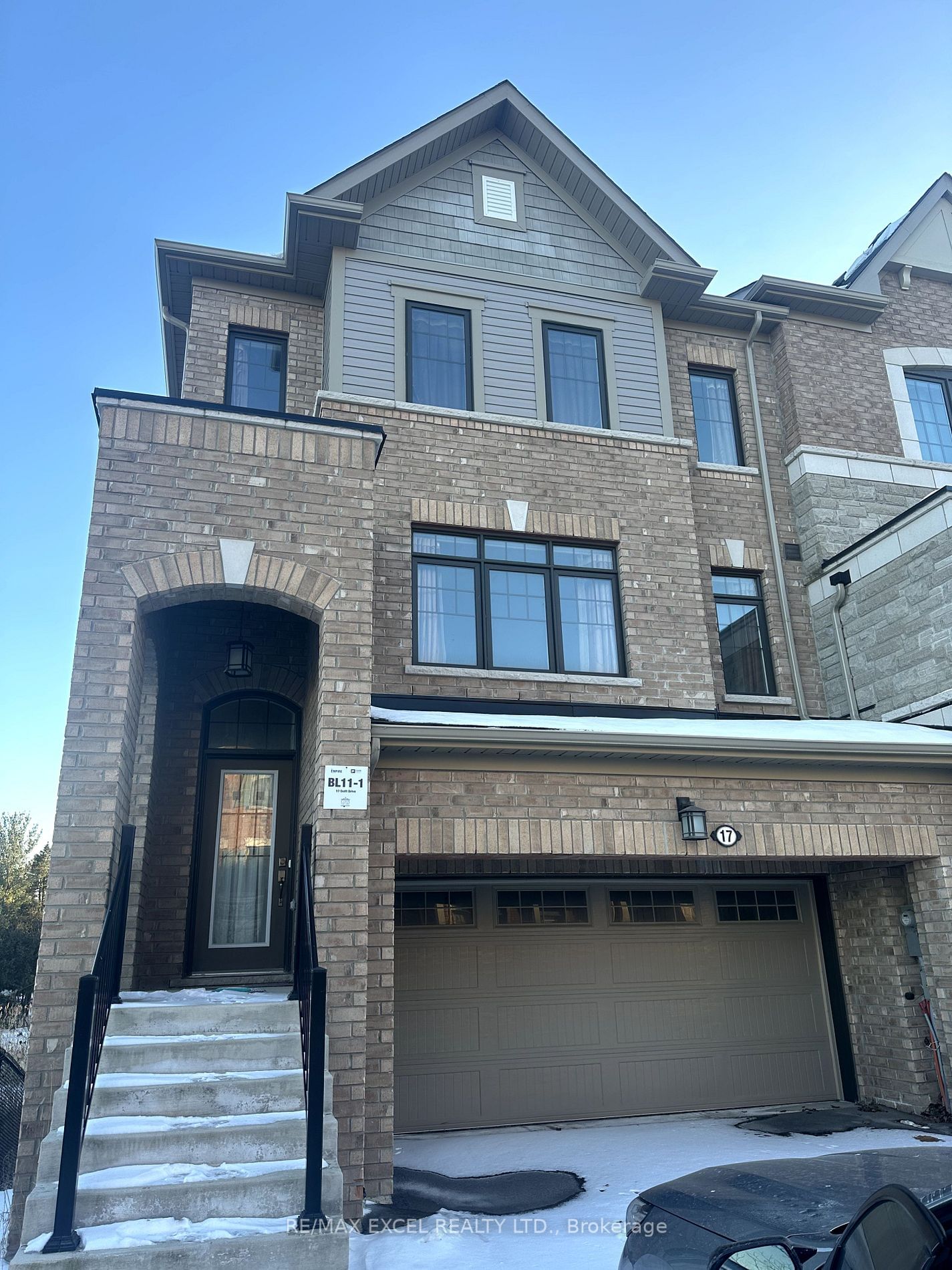 Townhouse for lease at 17 Delft Drive, Markham, Victoria Square, L6C 1A5 - MLS: N11951818