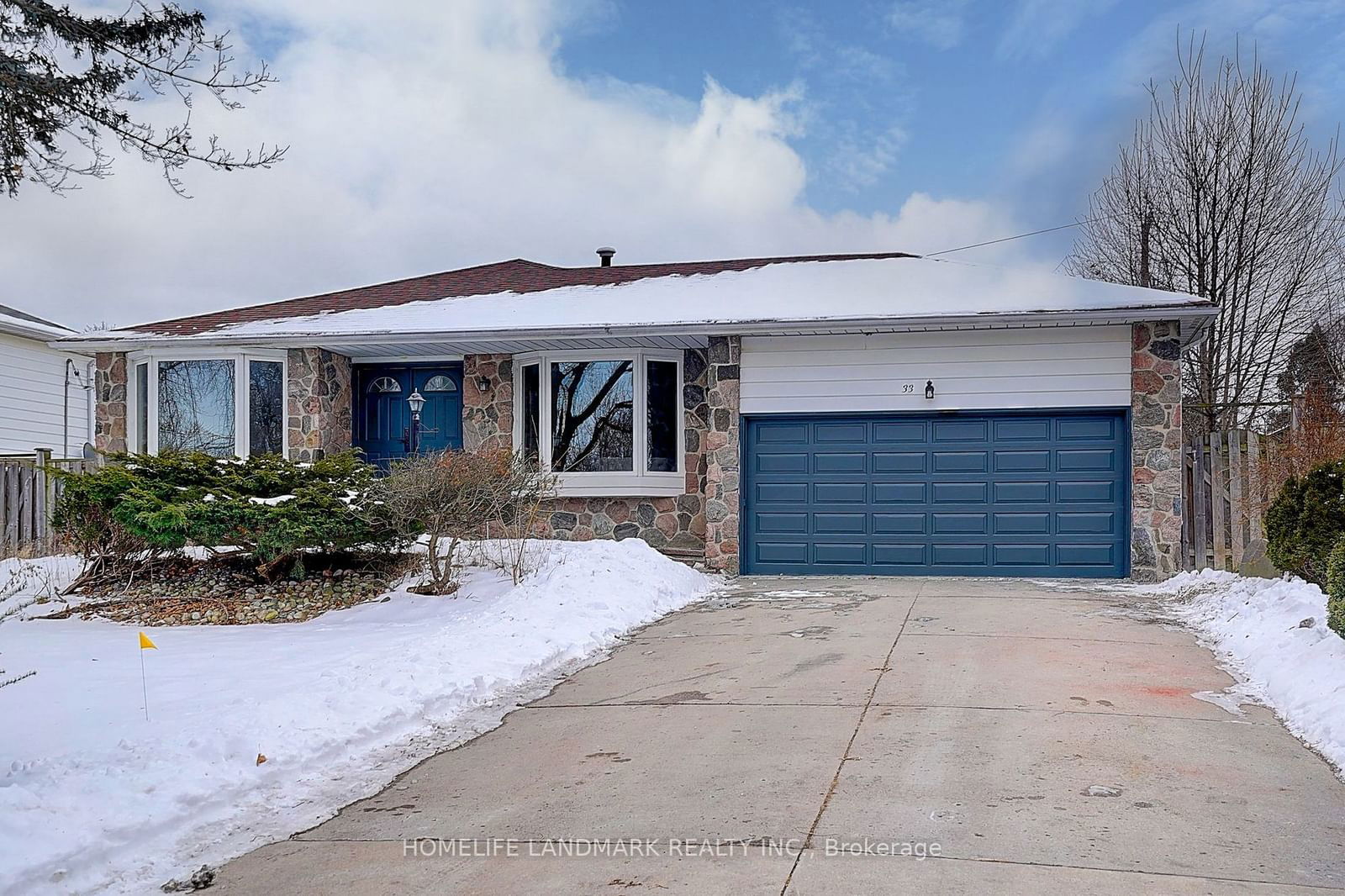 Detached House for sale at 33 Southdale Drive, Markham, Bullock, L3P 1J6 - MLS: N11951973