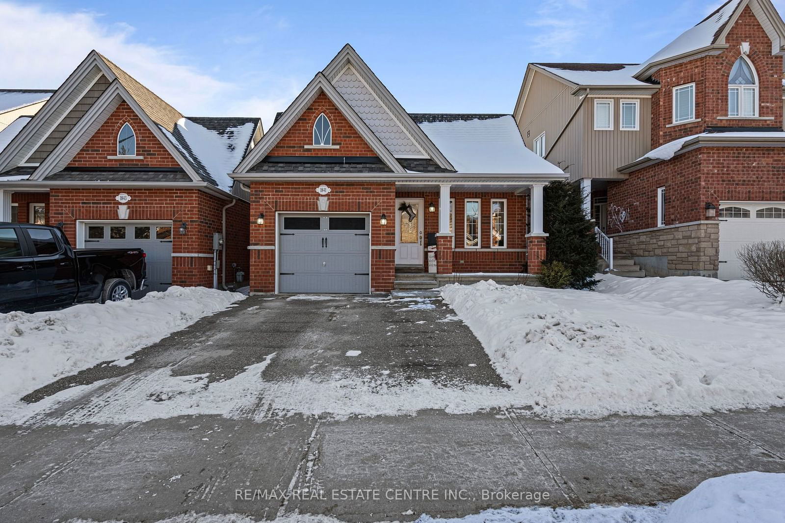 Detached House sold at 1841 Lamstone Street, Innisfil, Alcona, L9S 4Z8 - MLS: N11952049