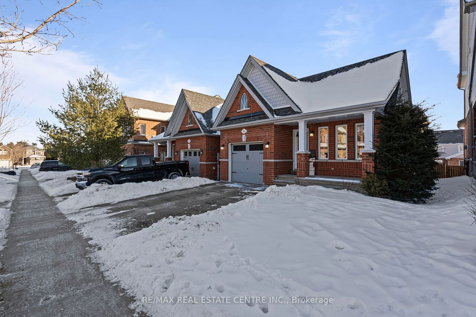 Detached House sold at 1841 Lamstone Street, Innisfil, Alcona, L9S 4Z8 - MLS: N11952049