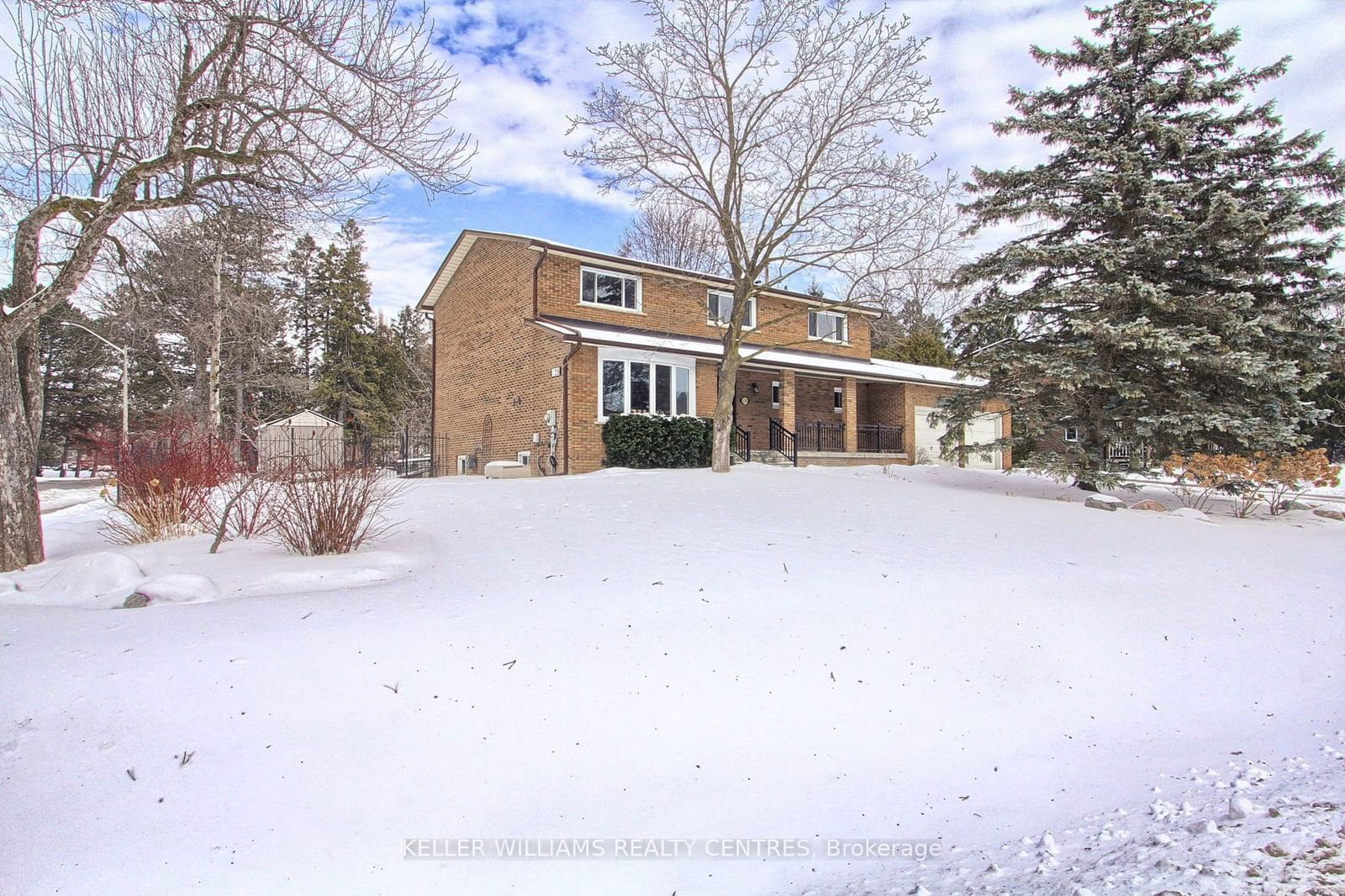 Detached House for sale at 128 Coons Road, Richmond Hill, Oak Ridges, L4E 2M8 - MLS: N11952083