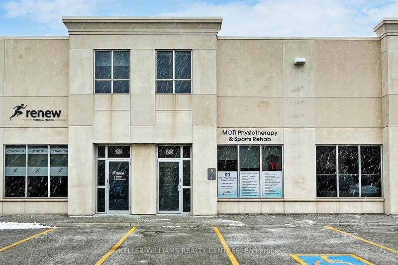 20 - 16945 LESLIE St, Newmarket, L3Y 9A2 | Image 3