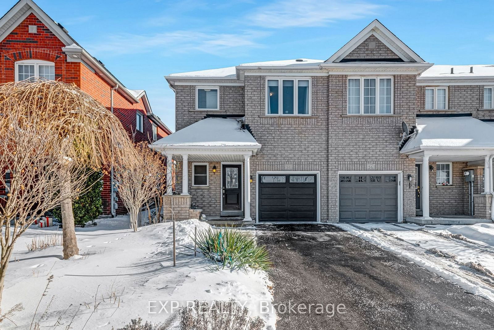 Townhouse sold at 58 Collis Drive, Aurora, Bayview Northeast, L4G 7V5 - MLS: N11952128