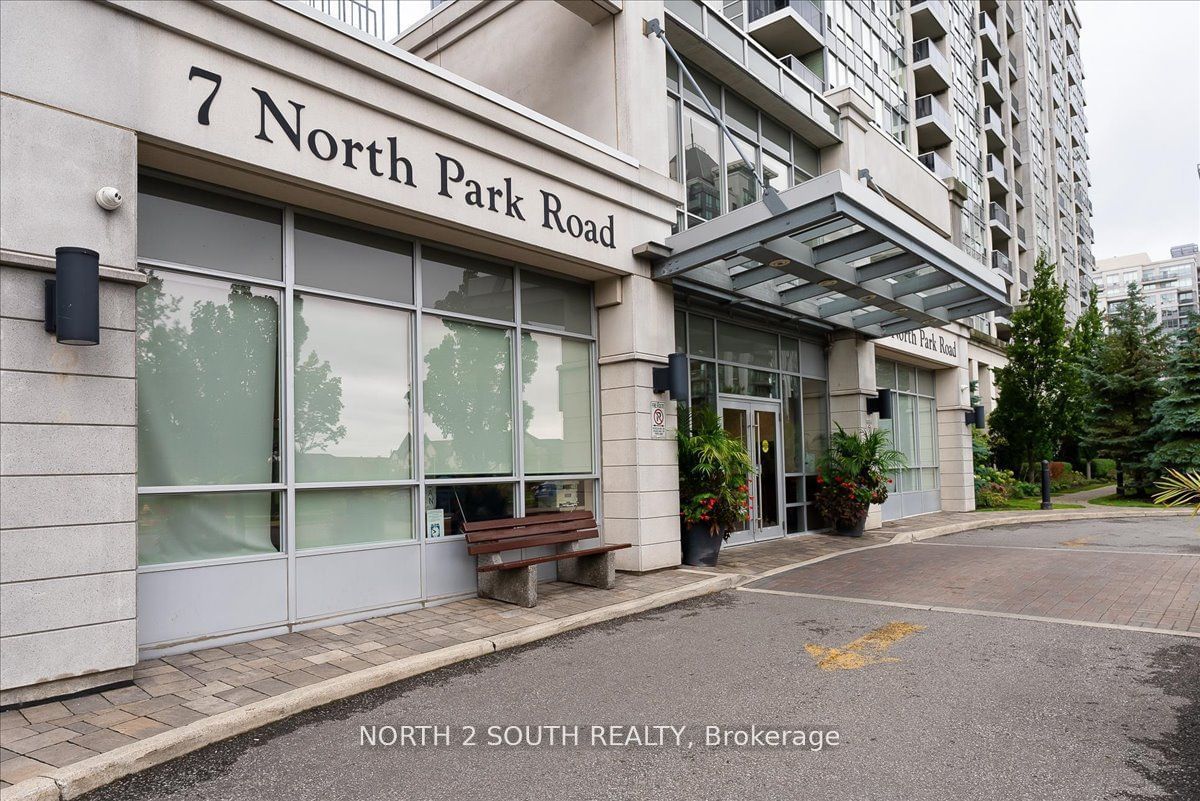 Condo for sale at 203-7 North Park Road, Vaughan, Beverley Glen, L4J 0C9 - MLS: N11952176