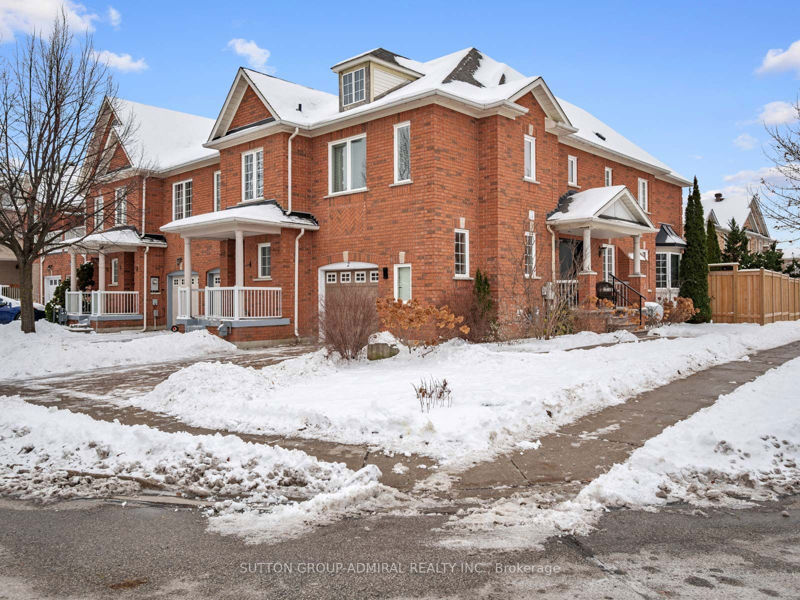 Townhouse sold at 2 Marathon Avenue, Vaughan, Patterson, L4K 5H1 - MLS: N11952254