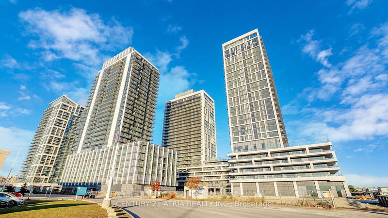 home for lease on 1006-8960 Jane Street