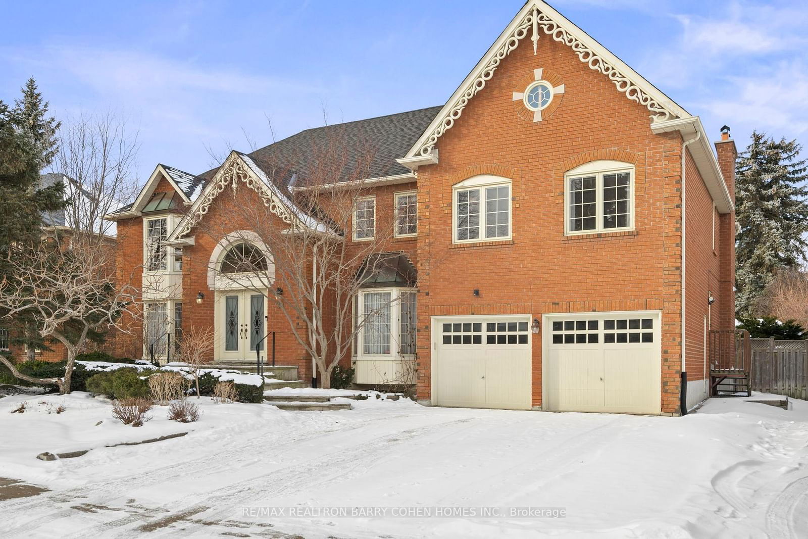 Detached House for sale at 11 Glenarden Crescent, Richmond Hill, Bayview Hill, L4B 2G3 - MLS: N11952568