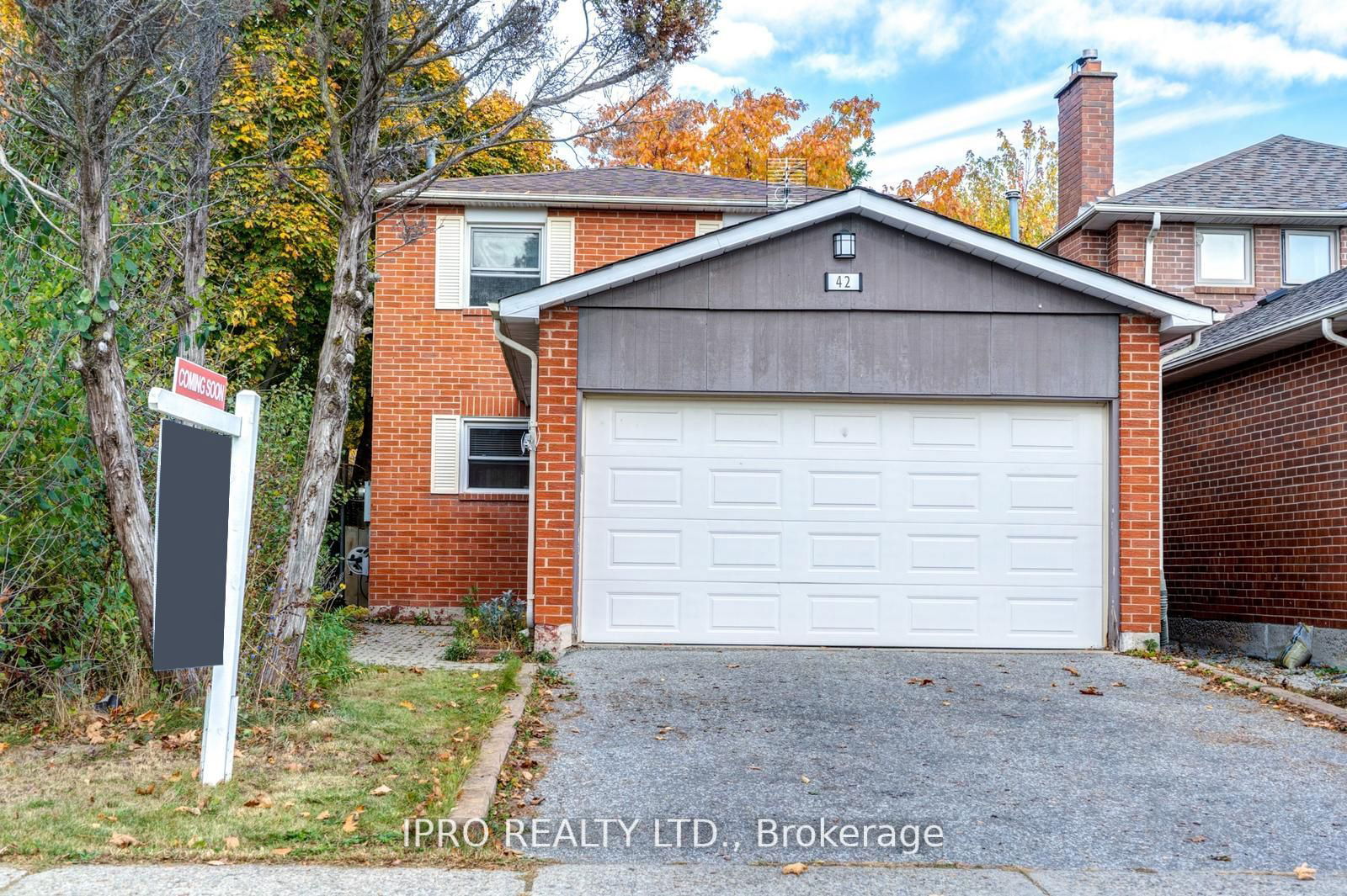 Detached House for sale at 42 Lund Street, Richmond Hill, North Richvale, L4C 5V7 - MLS: N11952610