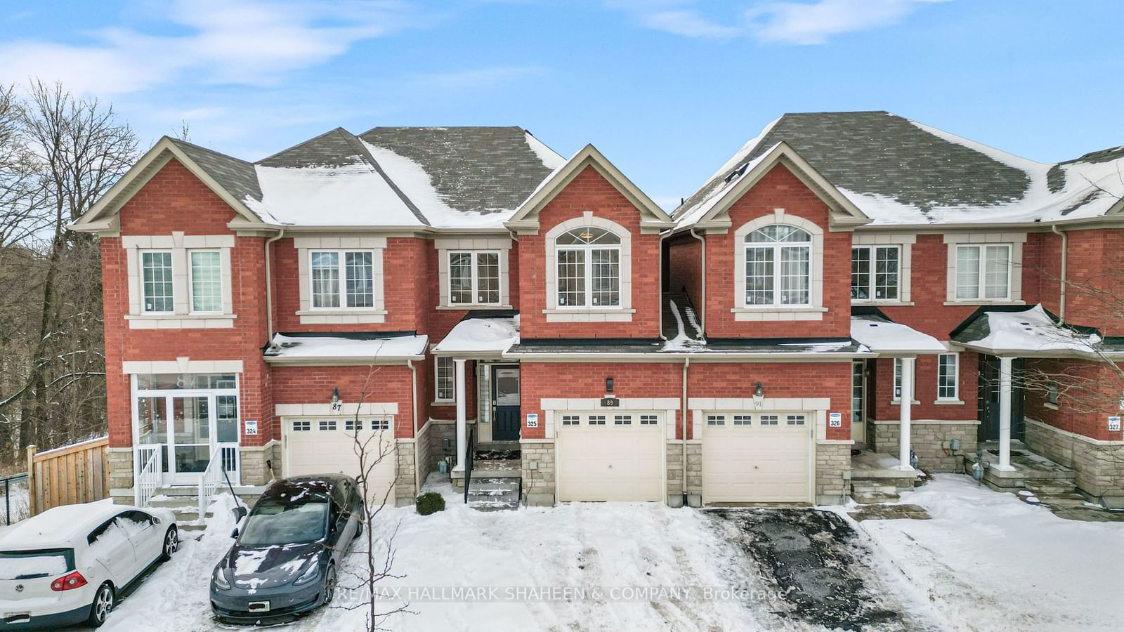 Townhouse sold at 89 Collin Court, Richmond Hill, Jefferson, L4E 0X7 - MLS: N11952741