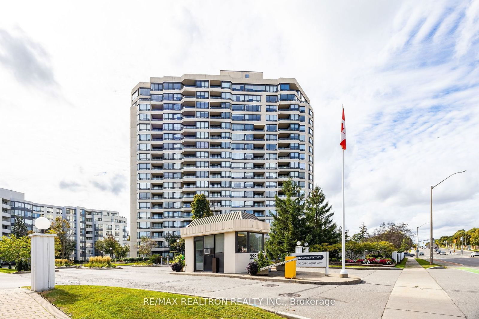 Condo sold at 502-343 Clark Avenue, Vaughan, Crestwood-Springfarm-Yorkhill, L4J 7K5 - MLS: N11953048