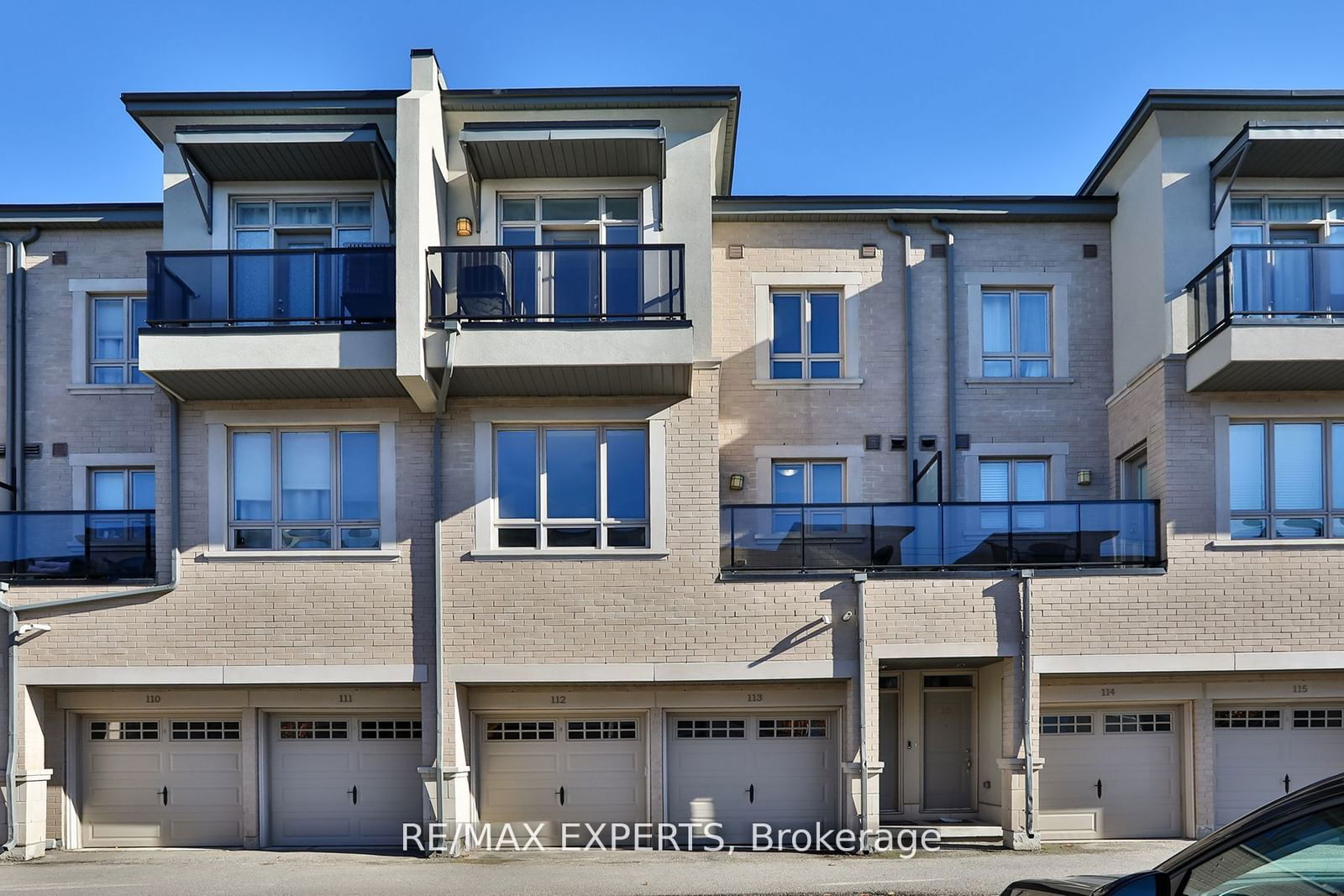 Townhouse leased at 16-105 Kayla Crescent, Vaughan, Maple, L6A 4W3 - MLS: N11953292