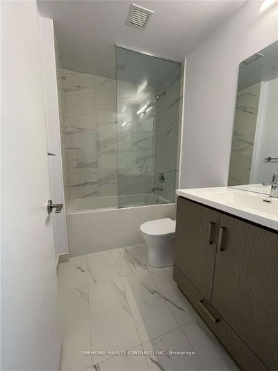 Unit 803 — 10 Honeycrisp Cres, Vaughan - Vaughan Corporate Centre image-0-1