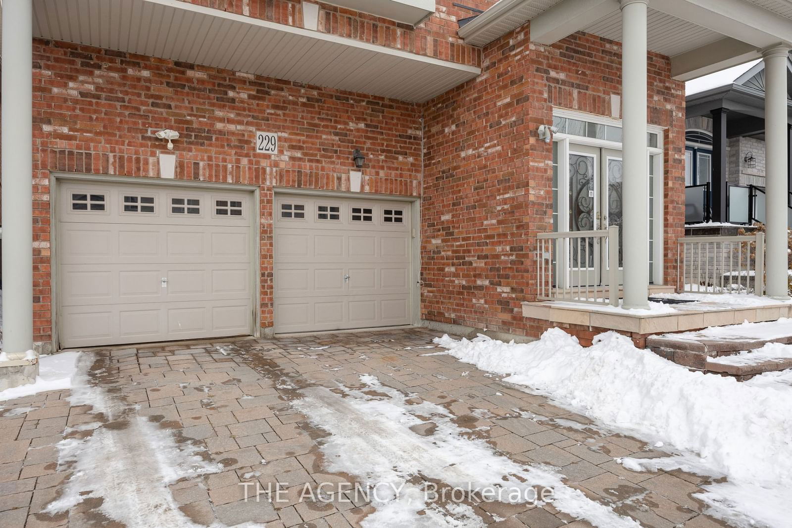 Detached House for sale at 229 Aspenwood Drive, Newmarket, Woodland Hill, L3X 3K7 - MLS: N11953625