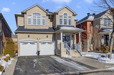 18 Coakwell Dr, Markham - Box Grove image-0-2