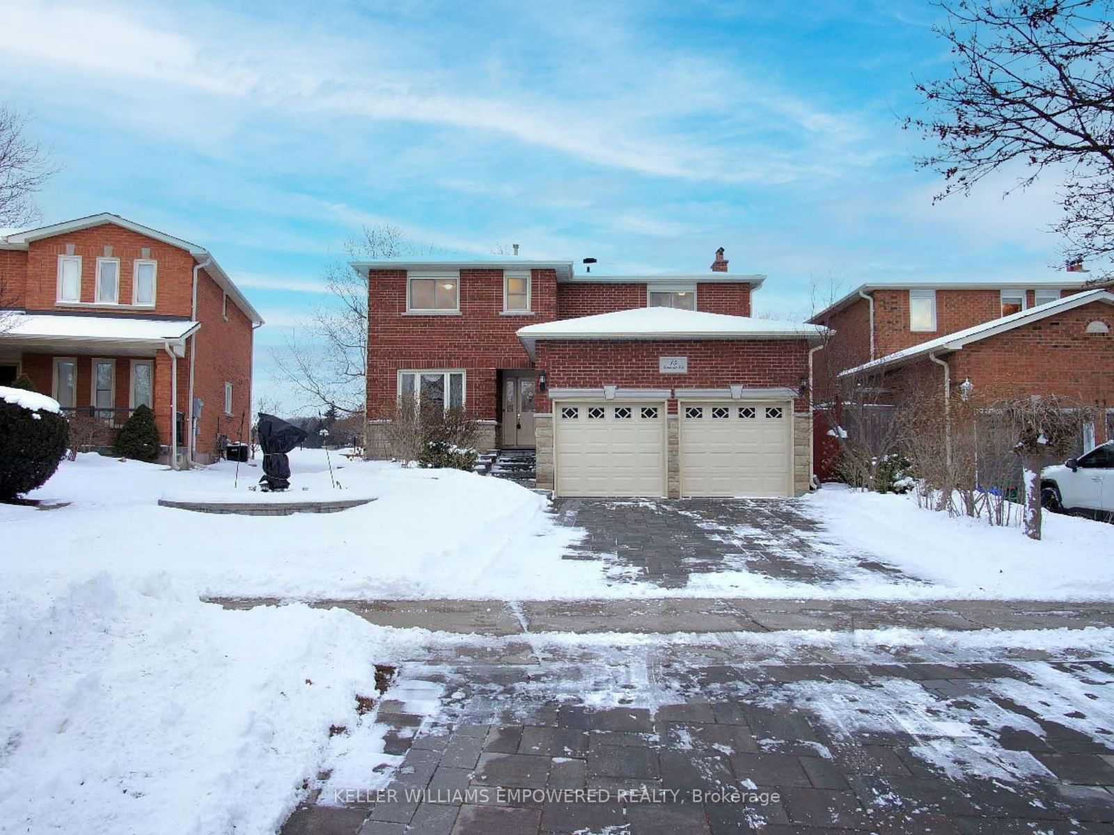 Detached House for sale at 15 Fieldcroft Court, Vaughan, Maple, L6A 1J3 - MLS: N11954122