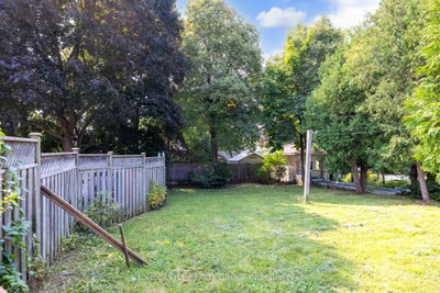 2321 Major Mackenzie Drive W — photo 6