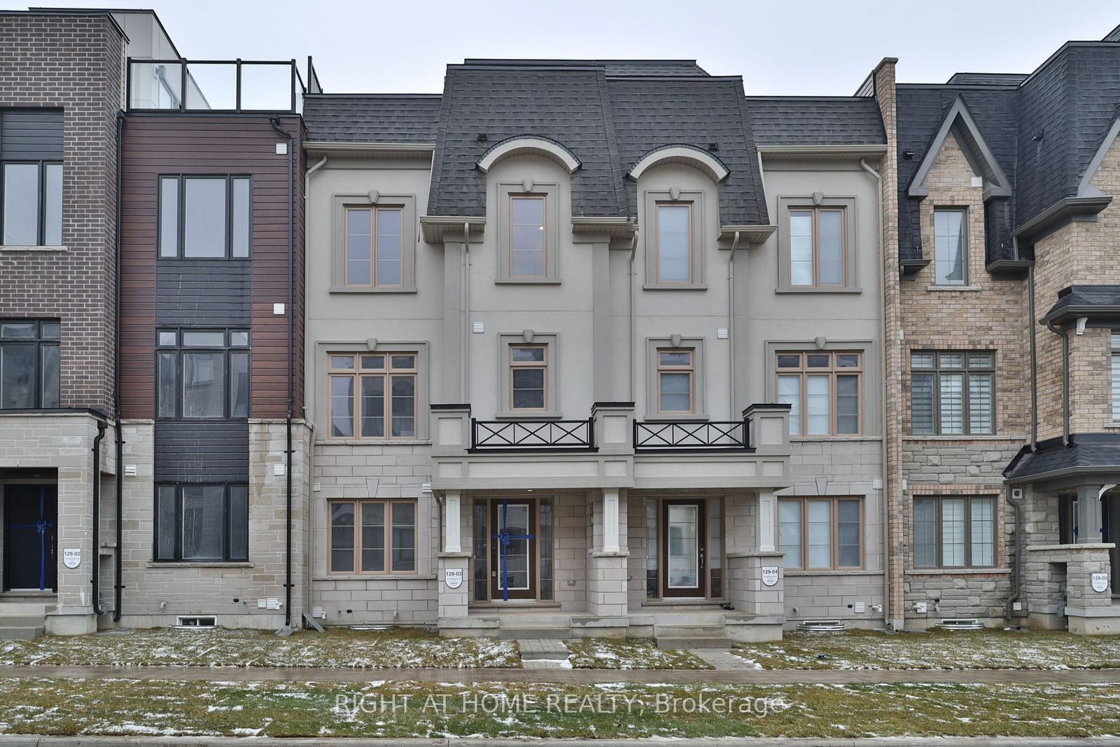 Townhouse leased at 11 Guardhouse Crescent, Markham, Angus Glen, L6C 3J7 - MLS: N11954906