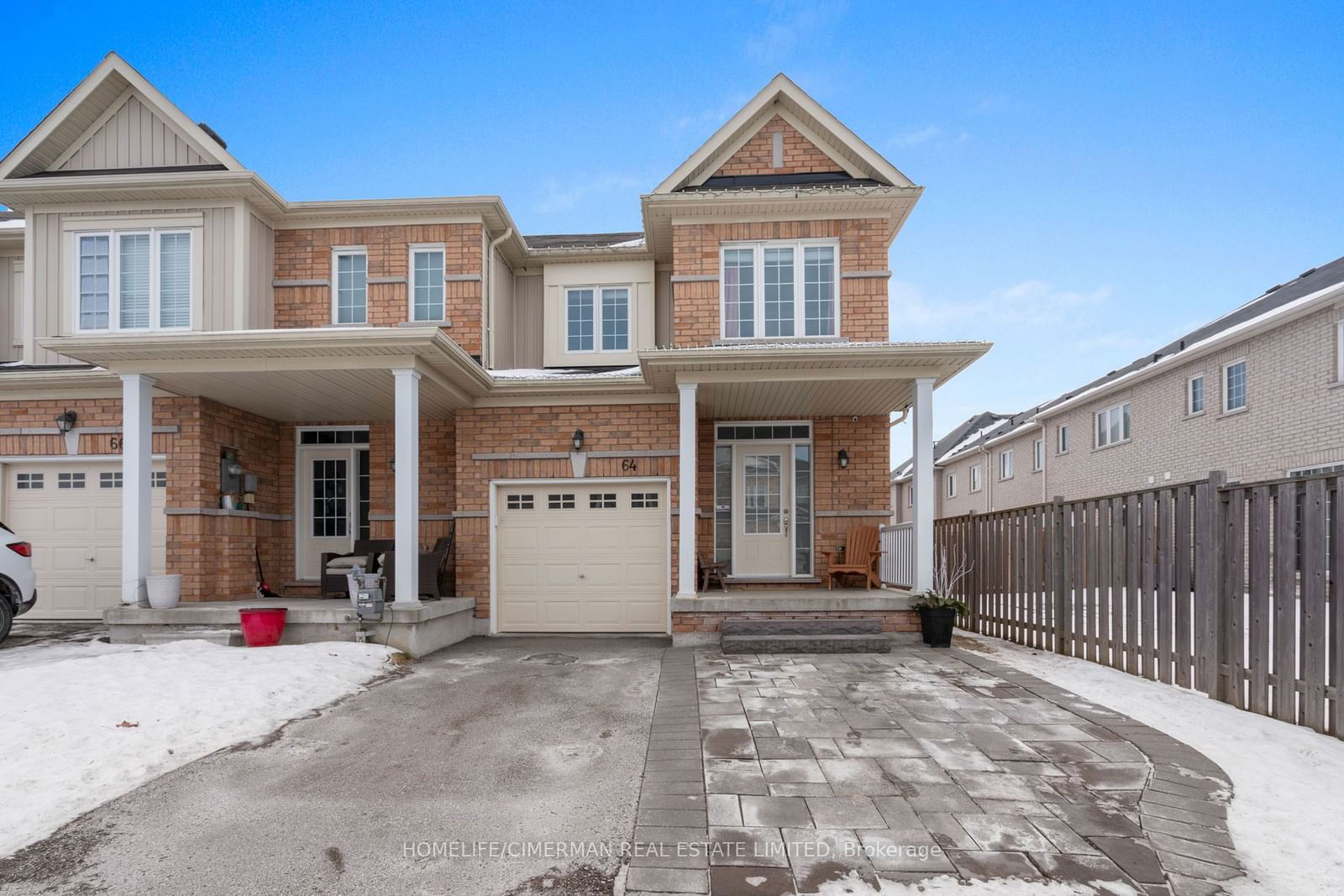 Townhouse sold at 64 Daniele Crescent, Bradford West Gwillimbury, Bradford, L3Z 0V7 - MLS: N11955521