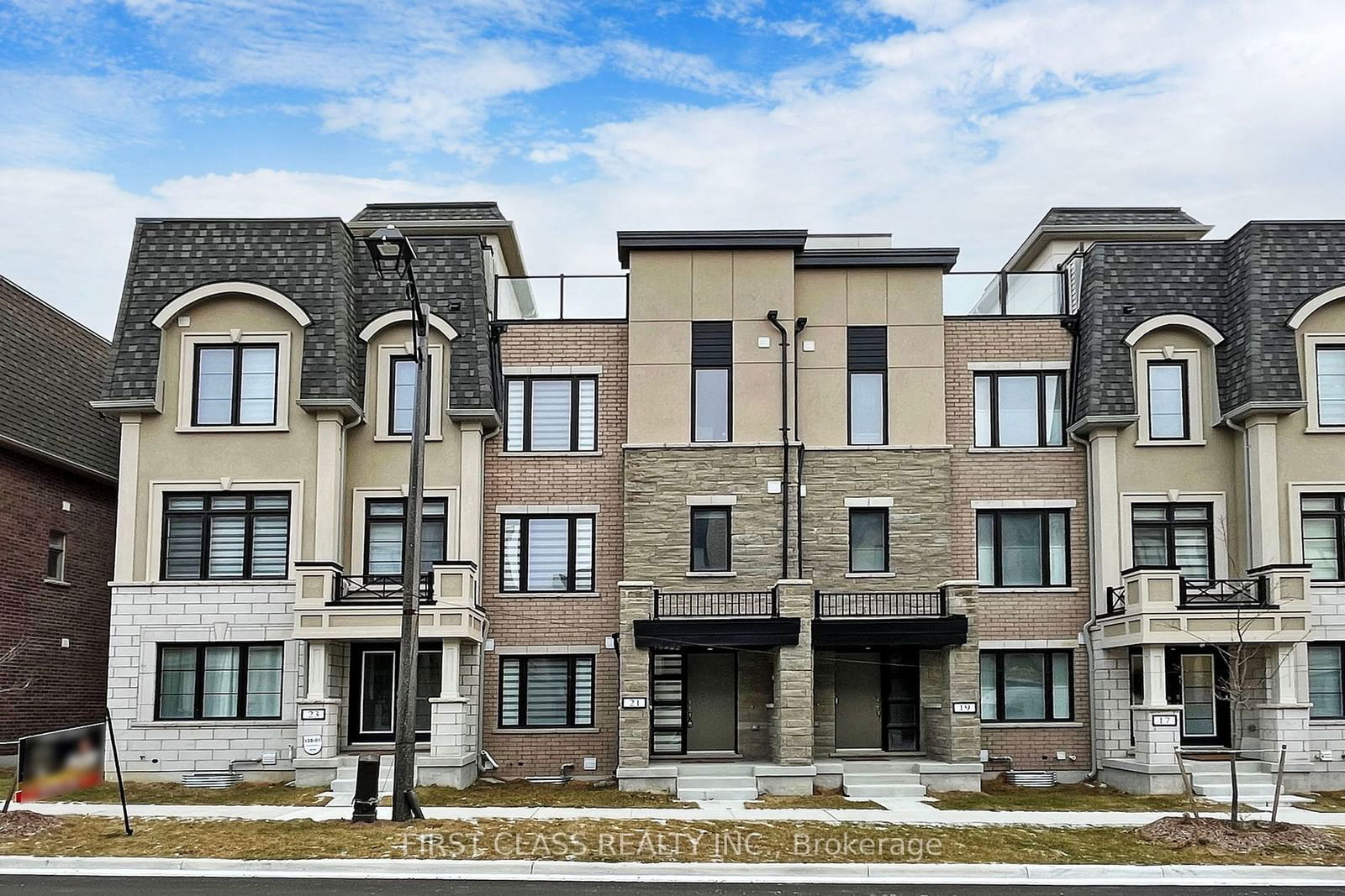 Townhouse for sale at 21 Guardhouse Crescent, Markham, Angus Glen, L6C 3J7 - MLS: N11955549