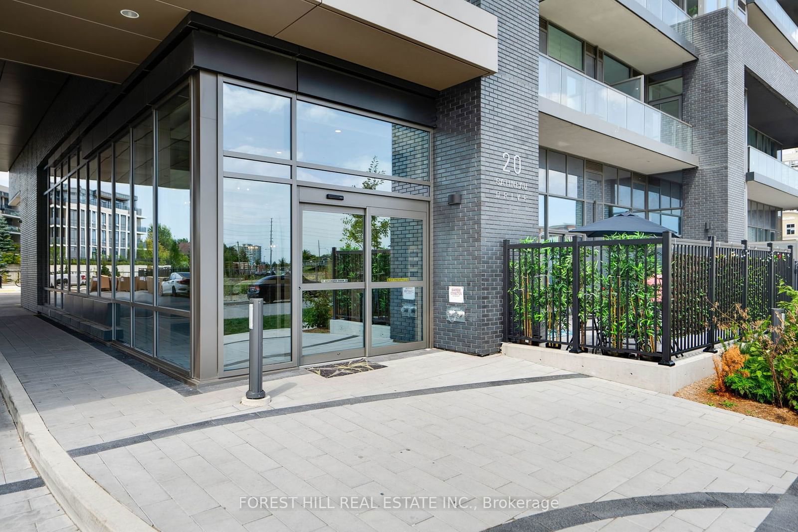 Condo for lease at 1703E-20 Gatineau Drive, Vaughan, Beverley Glen, L4J 0L3 - MLS: N11955922