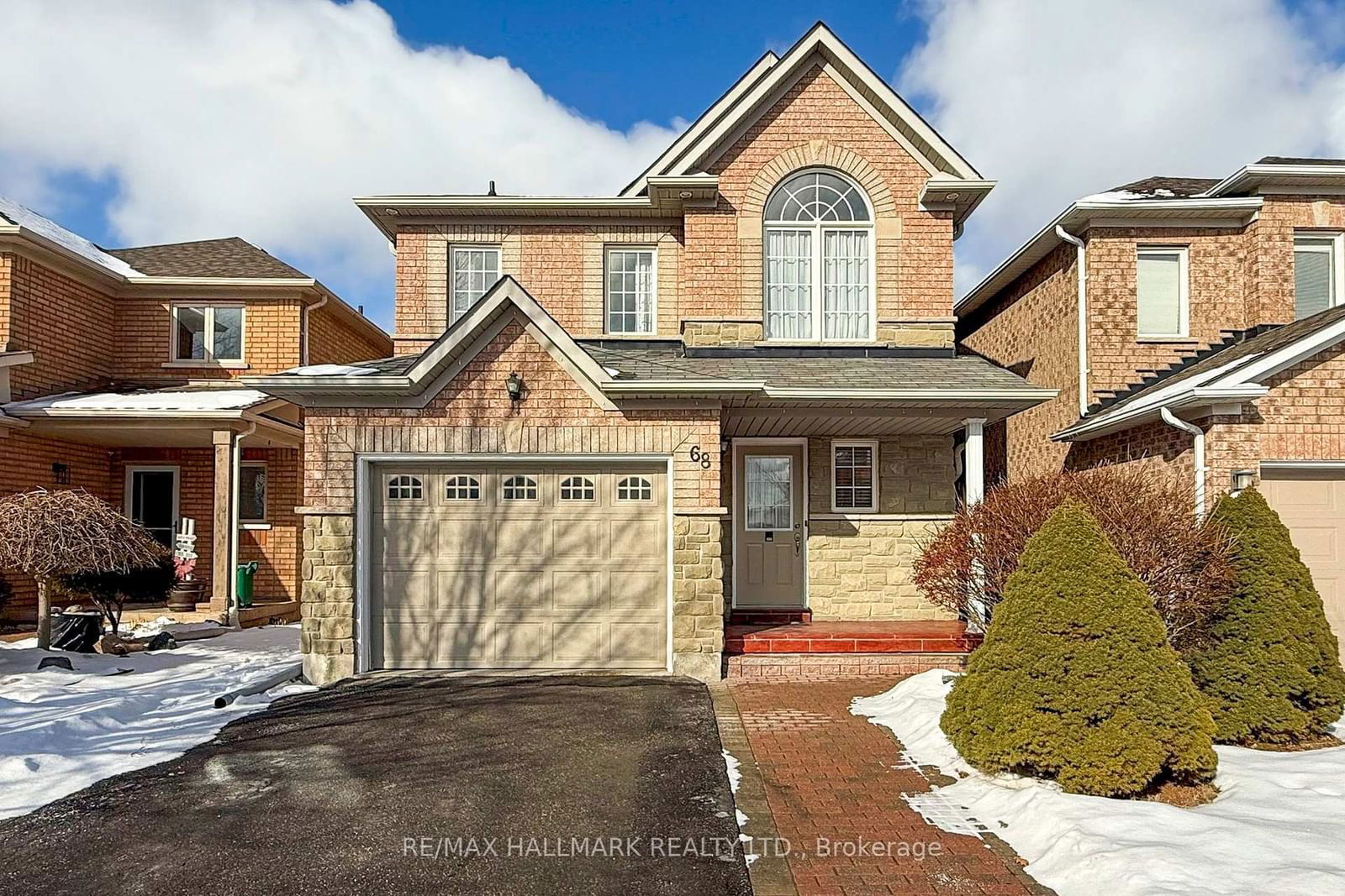 Detached House sold at 68 Beaverbrook Crescent, Vaughan, Rural Vaughan, L6A 3T3 - MLS: N11956106