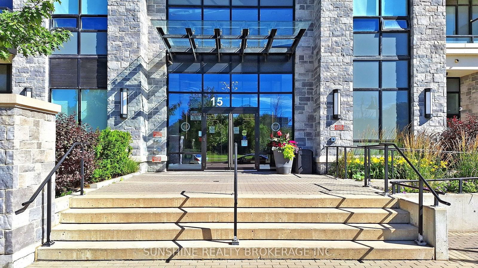 Condo for sale at 2201-15 Water Walk Drive, Markham, Unionville, L6G 0G2 - MLS: N11956431