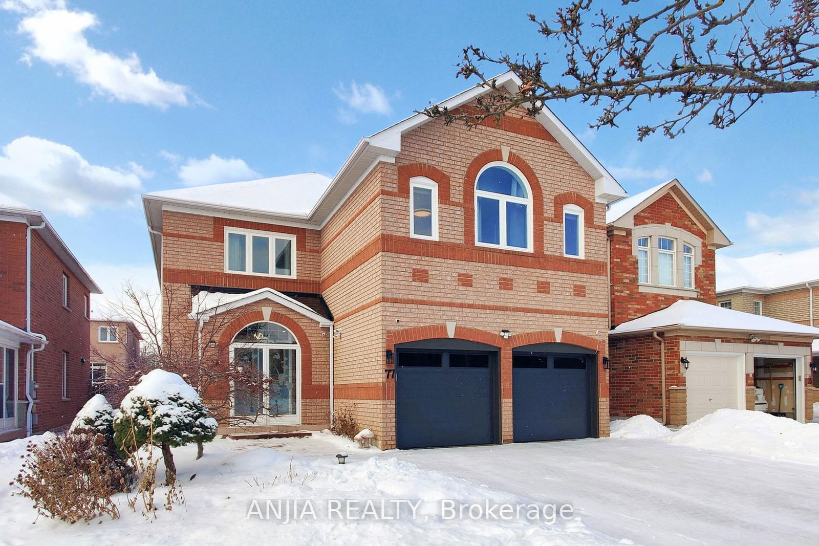 Detached House sold at 77 Walnut Grove Crescent, Richmond Hill, Rouge Woods, L4S 1Z1 - MLS: N11956509