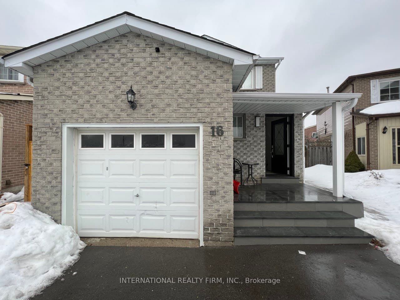 Detached House for lease at 16 Constellation Crescent, Richmond Hill, Observatory, L4C 8J7 - MLS: N11956655