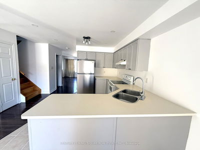 112 Leitchcroft Cres, Markham - Commerce Valley image-0-3