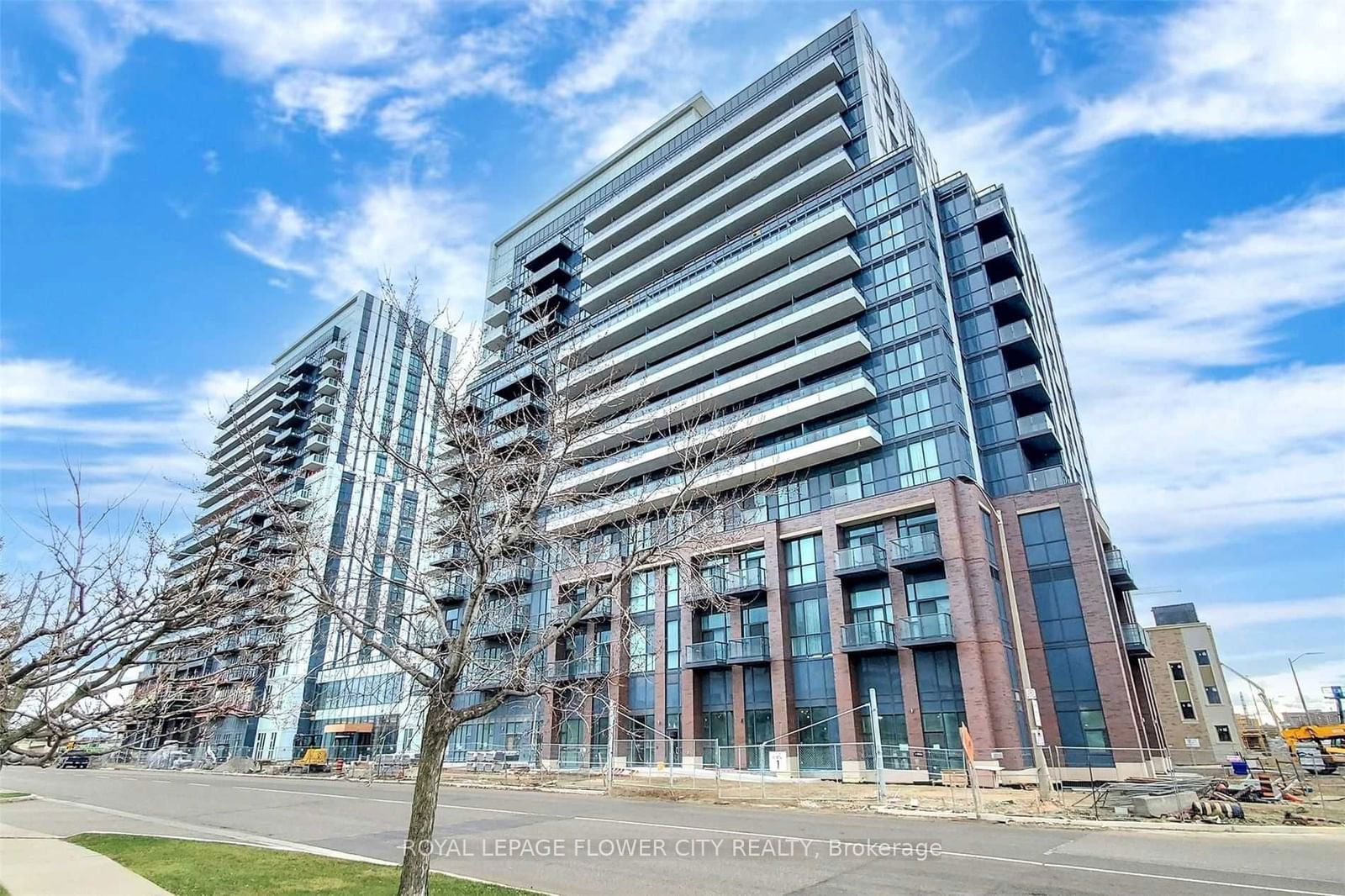 Condo for lease at 801-10 Honeycrisp Crescent, Vaughan, Vaughan Corporate Centre, L4K 0M7 - MLS: N11956835