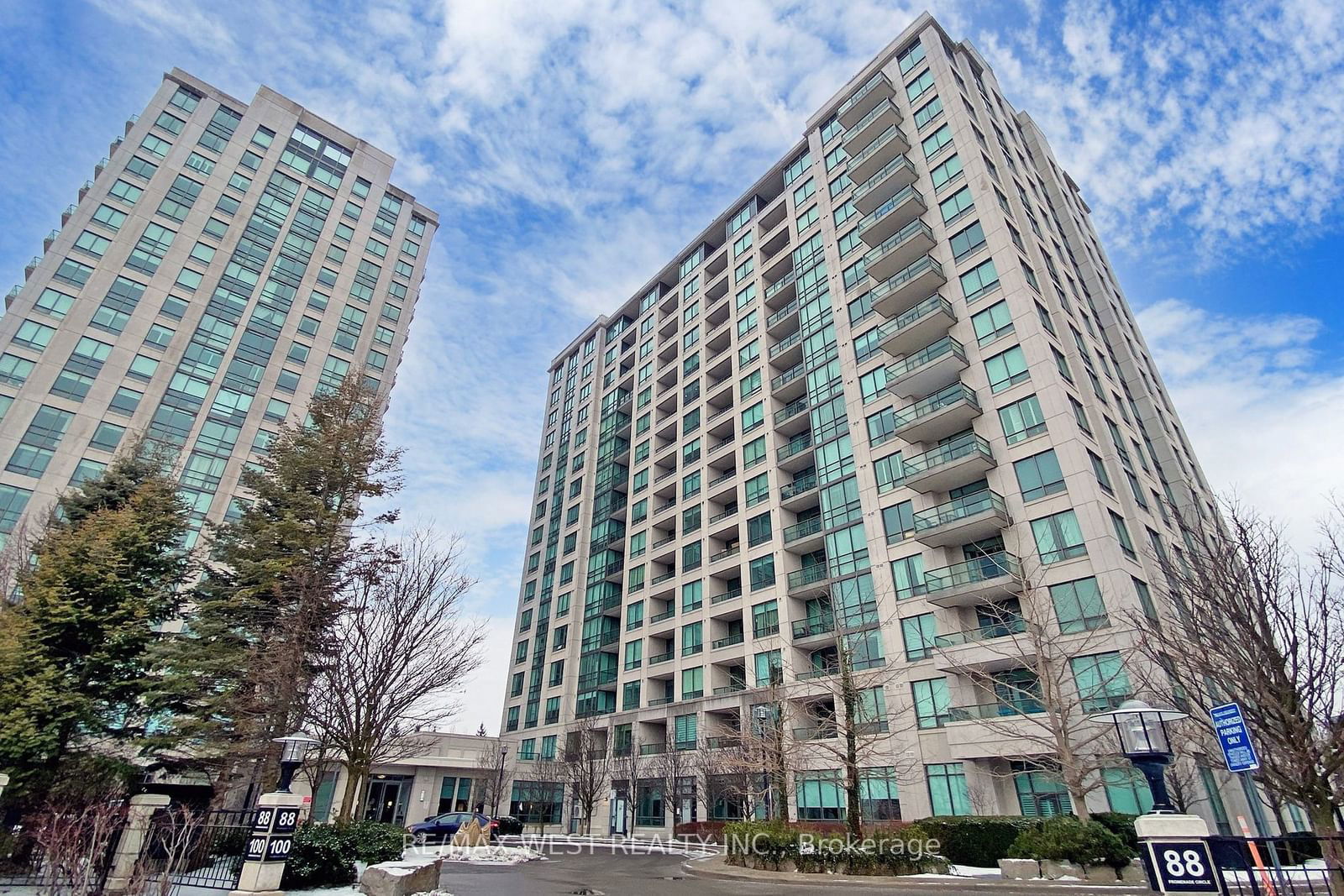 Condo leased at 1110-100 Promenade Circle, Vaughan, Brownridge, L4J 7W7 - MLS: N11956885